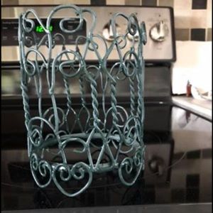 Candle holder